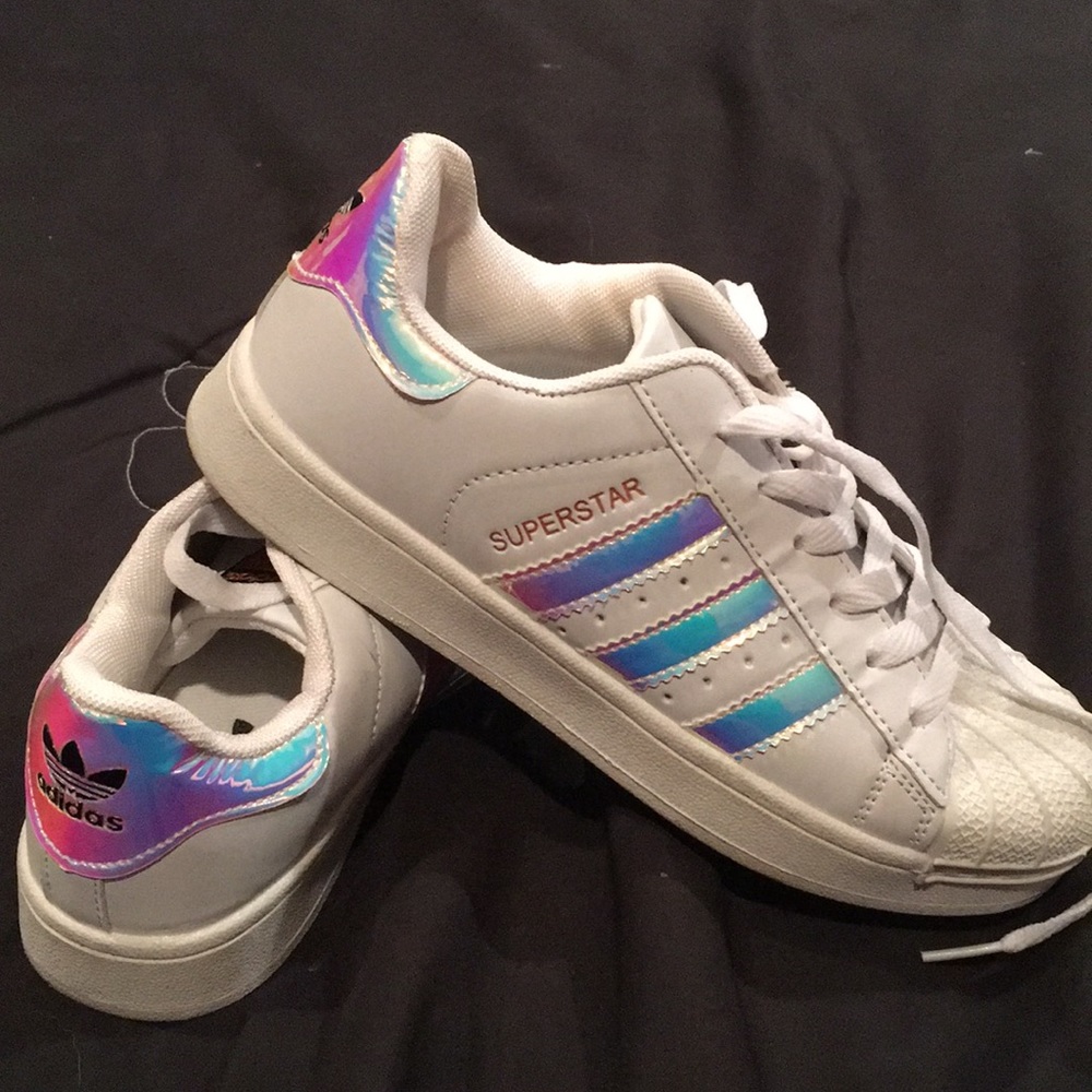 ADIDAS "Superstar" sneakers in size 6.5